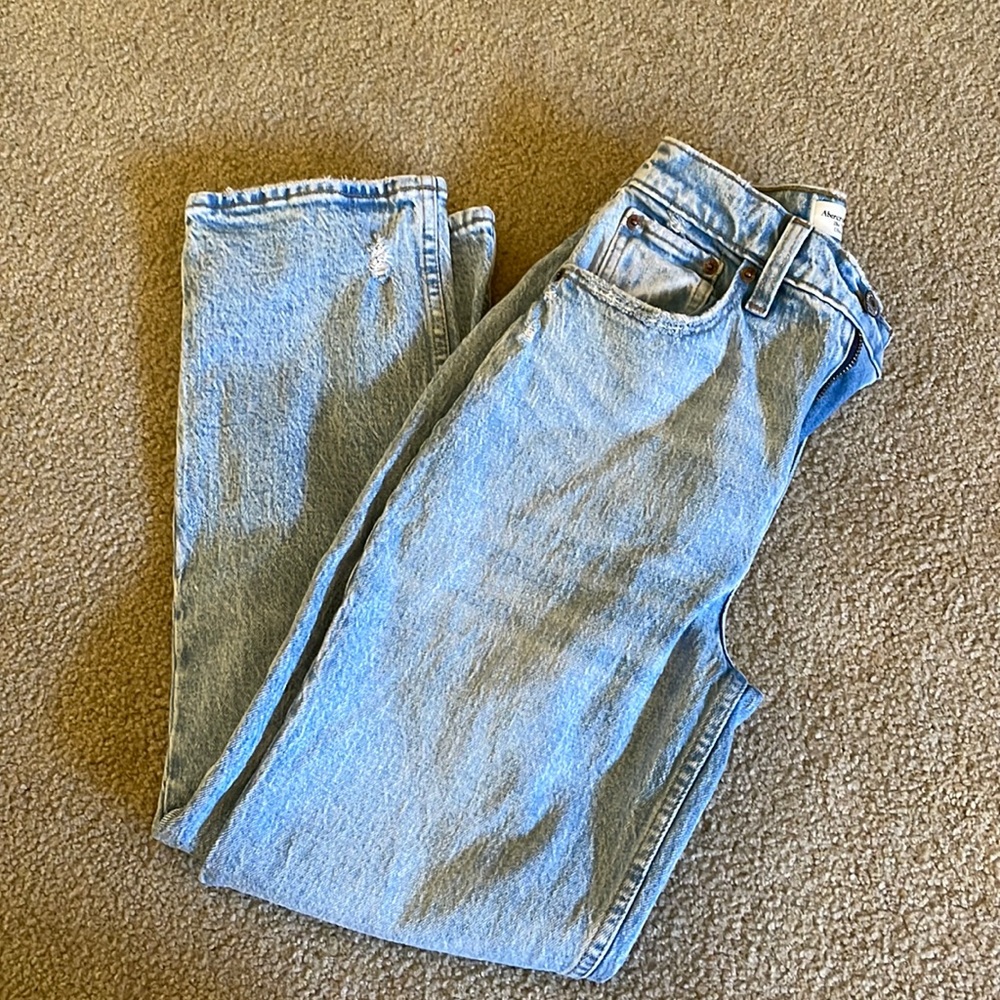 Abercrombie and Fitch Curve Love 90’s Straight Ultra High Rise size 24